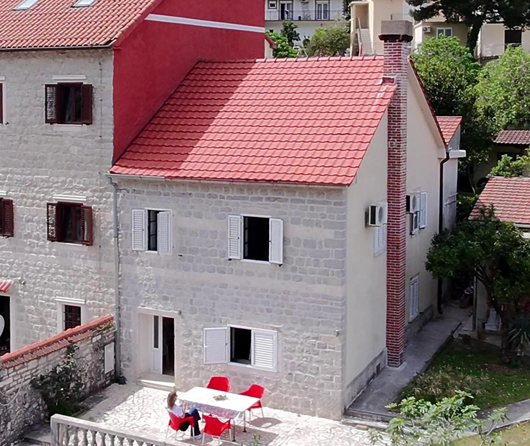 Garden Vista Stone House Villa Cattaro Esterno foto